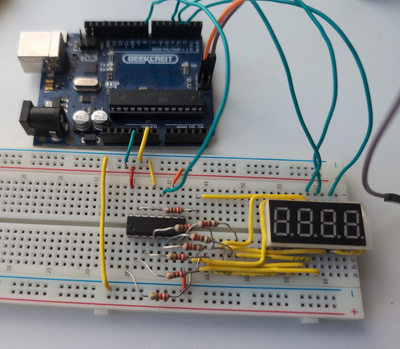 First prototype with the UNO and a breadboard